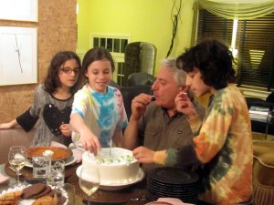 2012 Thanksgiving Dad Kids & Cake